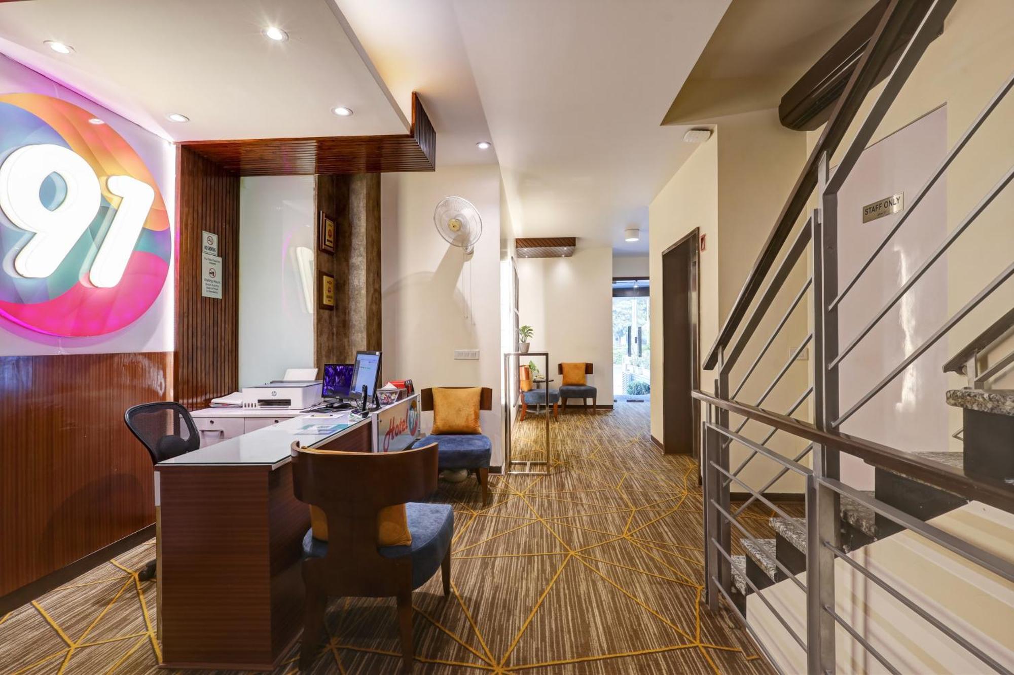 Hotel 91 Golf Course Road Gurgaon Exterior foto